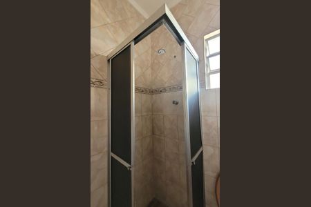 Casa à venda com 161m², 2 quartos e 2 vagasBanheiro