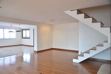 Apartamento para alugar com 280m², 3 quartos e 4 vagasSala