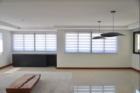 Apartamento para alugar com 280m², 3 quartos e 4 vagasSala