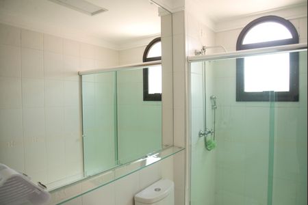 Apartamento para alugar com 280m², 3 quartos e 4 vagasBanheiro da Suíte 2