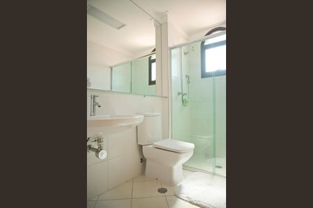 Apartamento para alugar com 280m², 3 quartos e 4 vagasBanheiro da Suíte 2