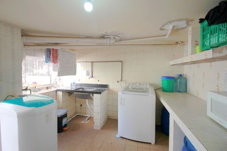 Casa para alugar com 357m², 8 quartos e 3 vagasLavanderia