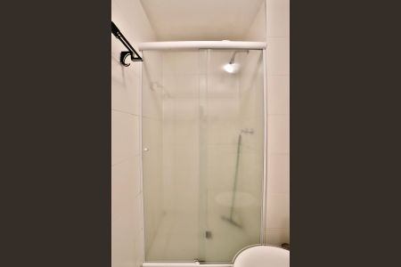 Apartamento à venda com 64m², 2 quartos e 1 vagaQuarto 2 - Banheiro