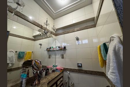 Apartamento à venda com 190m², 4 quartos e 3 vagasBanheiro 2 - suíte 2