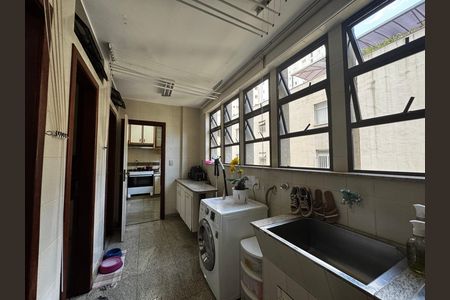 Apartamento à venda com 190m², 4 quartos e 3 vagasÁrea de serviço