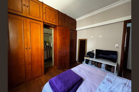 Apartamento à venda com 190m², 4 quartos e 3 vagasQuarto 2 - suíte