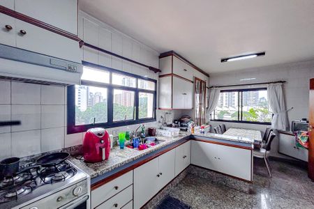 Apartamento à venda com 200m², 4 quartos e 2 vagasCozinha