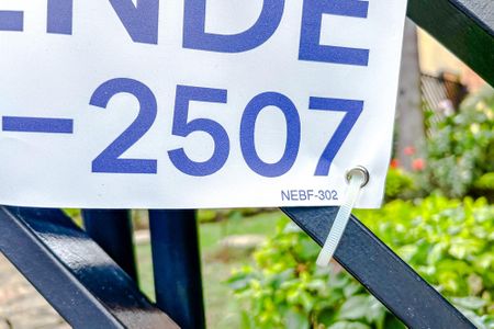 Apartamento à venda com 200m², 4 quartos e 2 vagasPlaquinha