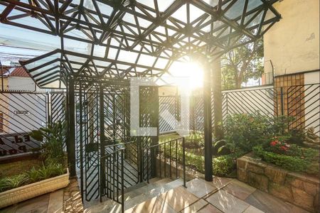 Apartamento à venda com 200m², 3 quartos e 2 vagas Apartamento à venda com 200m², 3 quartos e 2 vagasÁrea comum - Hall