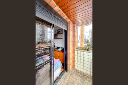 Apartamento à venda com 200m², 4 quartos e 2 vagasVaranda da Suíte 3