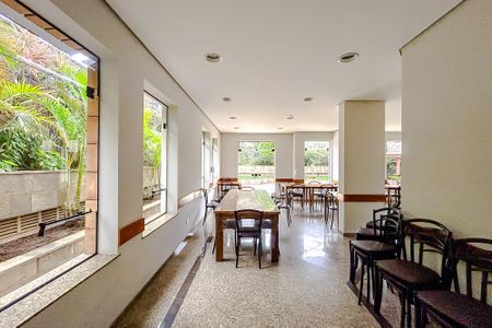 Apartamento à venda com 200m², 4 quartos e 2 vagasÁrea comum - Salão de festas