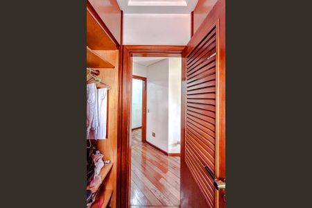 Apartamento à venda com 200m², 4 quartos e 2 vagasCloset da suíte 3