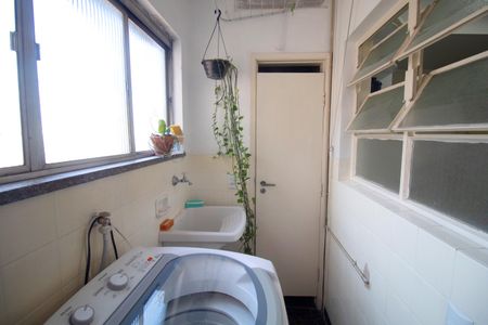 Apartamento à venda com 70m², 1 quarto e 1 vagaÁrea de Serviço