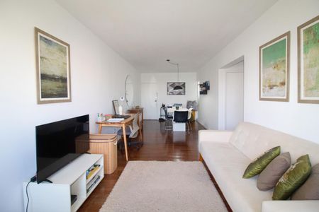 Apartamento à venda com 70m², 1 quarto e 1 vagaSala