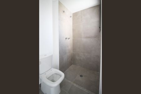 Apartamento à venda com 76m², 2 quartos e 2 vagasBanheiro da Suíte 1