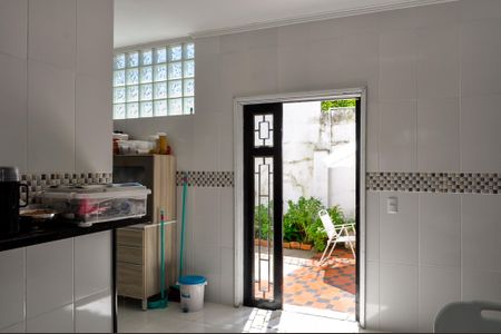 Casa à venda com 450m², 4 quartos e 4 vagas Casa à venda com 450m², 4 quartos e 4 vagasCopa