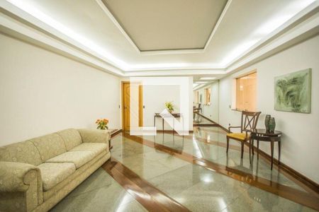 Apartamento à venda com 160m², 4 quartos e 2 vagasHall social