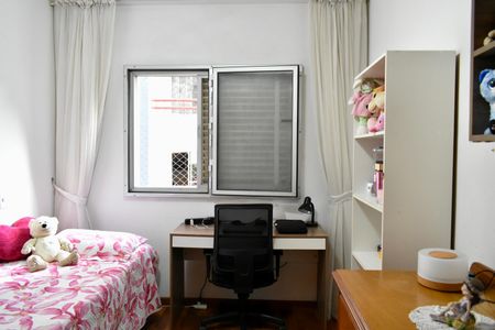 Apartamento à venda com 160m², 4 quartos e 2 vagasQuarto 3