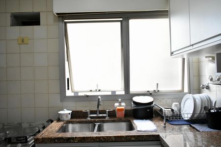 Apartamento à venda com 160m², 4 quartos e 2 vagasCozinha