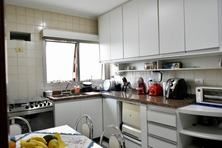 Apartamento à venda com 160m², 4 quartos e 2 vagasCozinha