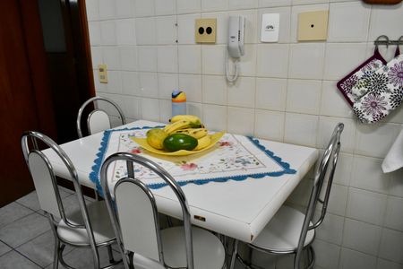 Apartamento à venda com 160m², 4 quartos e 2 vagasCozinha