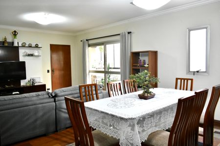 Apartamento à venda com 160m², 4 quartos e 2 vagasSala