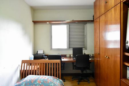 Apartamento à venda com 160m², 4 quartos e 2 vagasQuarto 1