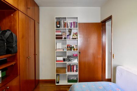 Apartamento à venda com 160m², 4 quartos e 2 vagasQuarto 1