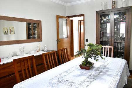 Apartamento à venda com 160m², 4 quartos e 2 vagasSala