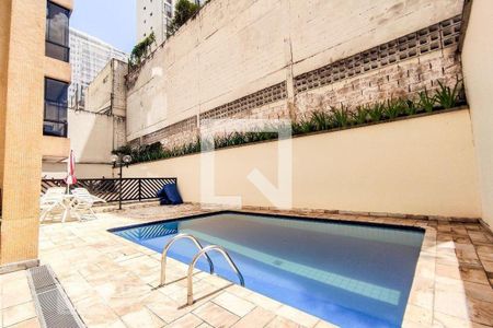Apartamento à venda com 160m², 4 quartos e 2 vagasÁrea comum - Piscina