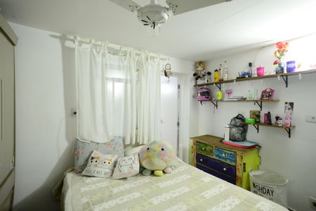 Casa à venda com 180m², 4 quartos e 1 vagaQuarto de Serviço