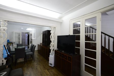 Casa à venda com 180m², 4 quartos e 1 vagaSala