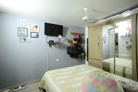 Casa à venda com 180m², 4 quartos e 1 vagaQuarto de Serviço