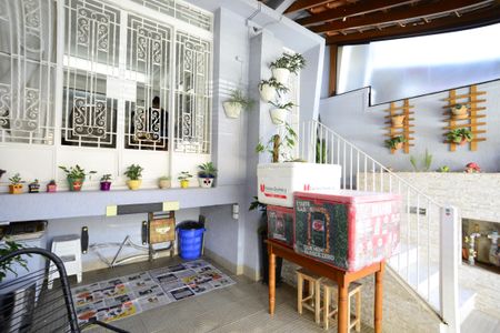 Casa à venda com 180m², 4 quartos e 1 vagaGaragem