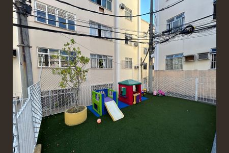 Apartamento para alugar com 50m², 2 quartos e sem vagaÁrea comum - Playground