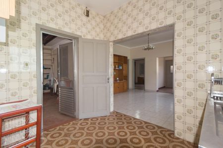 Casa à venda com 182m², 3 quartos e 2 vagas Casa à venda com 182m², 3 quartos e 2 vagasCozinha