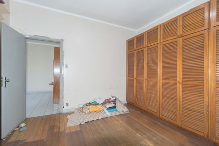Casa à venda com 182m², 3 quartos e 2 vagas Casa à venda com 182m², 3 quartos e 2 vagasQuarto 1