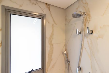 Apartamento à venda com 122m², 2 quartos e 2 vagasBanheiro da Suíte 1