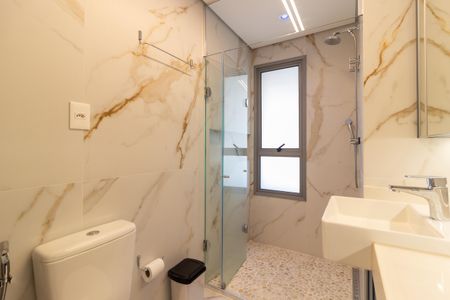 Apartamento à venda com 122m², 2 quartos e 2 vagasBanheiro da Suíte 1