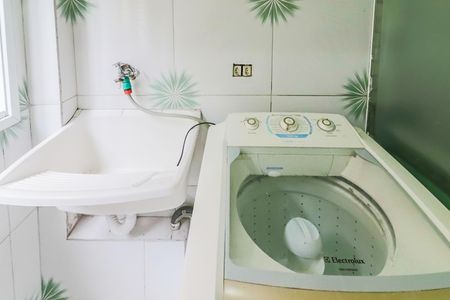 Apartamento para alugar com 55m², 2 quartos e 1 vaga Apartamento para alugar com 55m², 2 quartos e 1 vagaCozinha e Área de Serviço