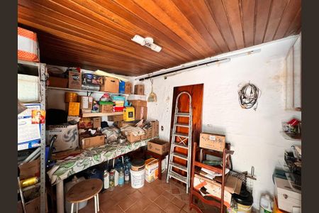 Casa à venda com 168m², 3 quartos e 3 vagasQuarto de Serviço