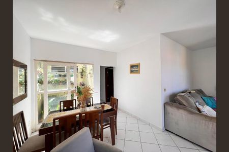 Casa à venda com 168m², 3 quartos e 3 vagasSala