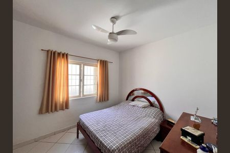 Casa à venda com 168m², 3 quartos e 3 vagasQuarto Suíte