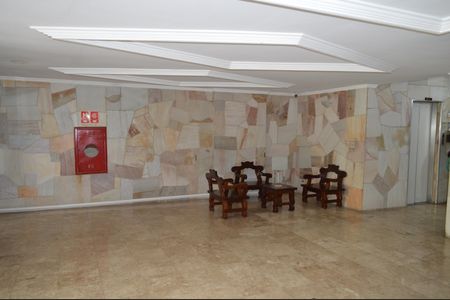 Apartamento à venda com 70m², 2 quartos e 1 vagaHall