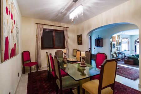 Casa para alugar com 430m², 5 quartos e 4 vagasSala