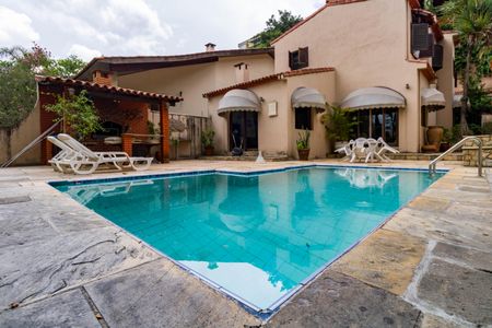 Casa para alugar com 430m², 5 quartos e 4 vagasPiscina