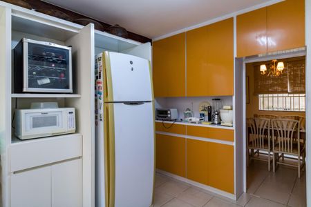 Casa para alugar com 430m², 5 quartos e 4 vagasCozinha