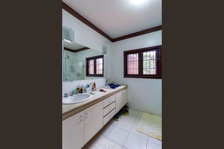 Casa para alugar com 430m², 5 quartos e 4 vagasBanheiro da Suíte