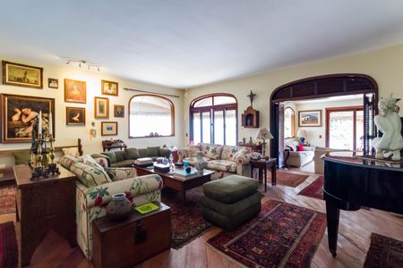 Casa para alugar com 430m², 5 quartos e 4 vagasSala