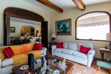 Casa para alugar com 430m², 5 quartos e 4 vagasSala